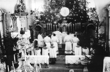 Vánoční výzdoba oltáře 1955 (o vánoční mši).